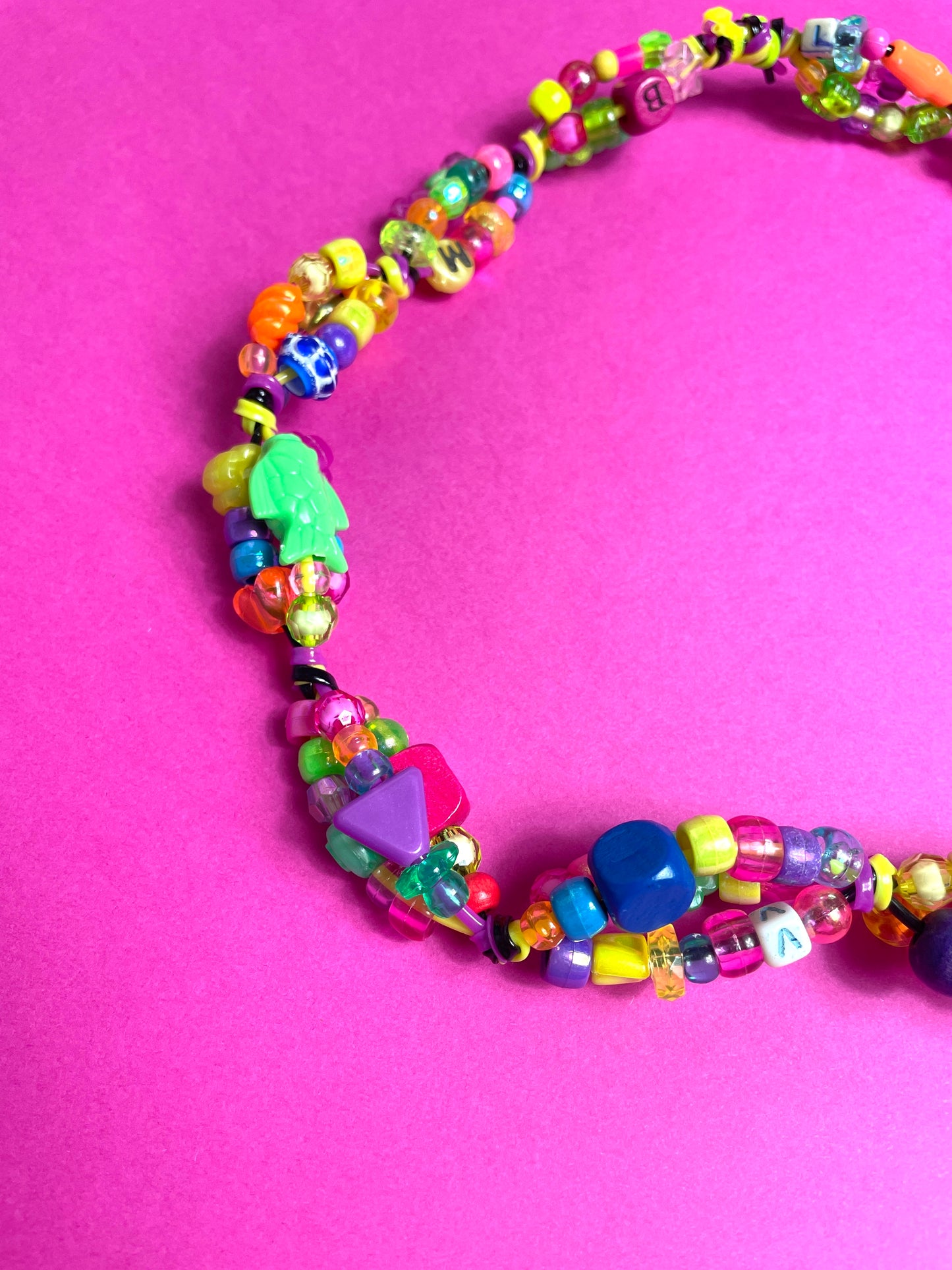 Collier de perles multico triple 3