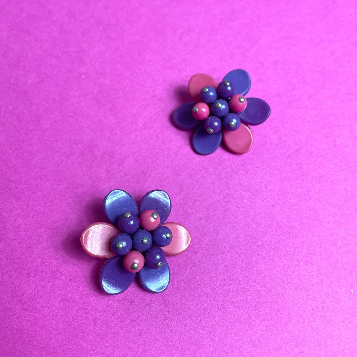 Clips fleurs 60's