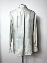 Charger l&#39;image dans la galerie, Chemise Hermès en soie
