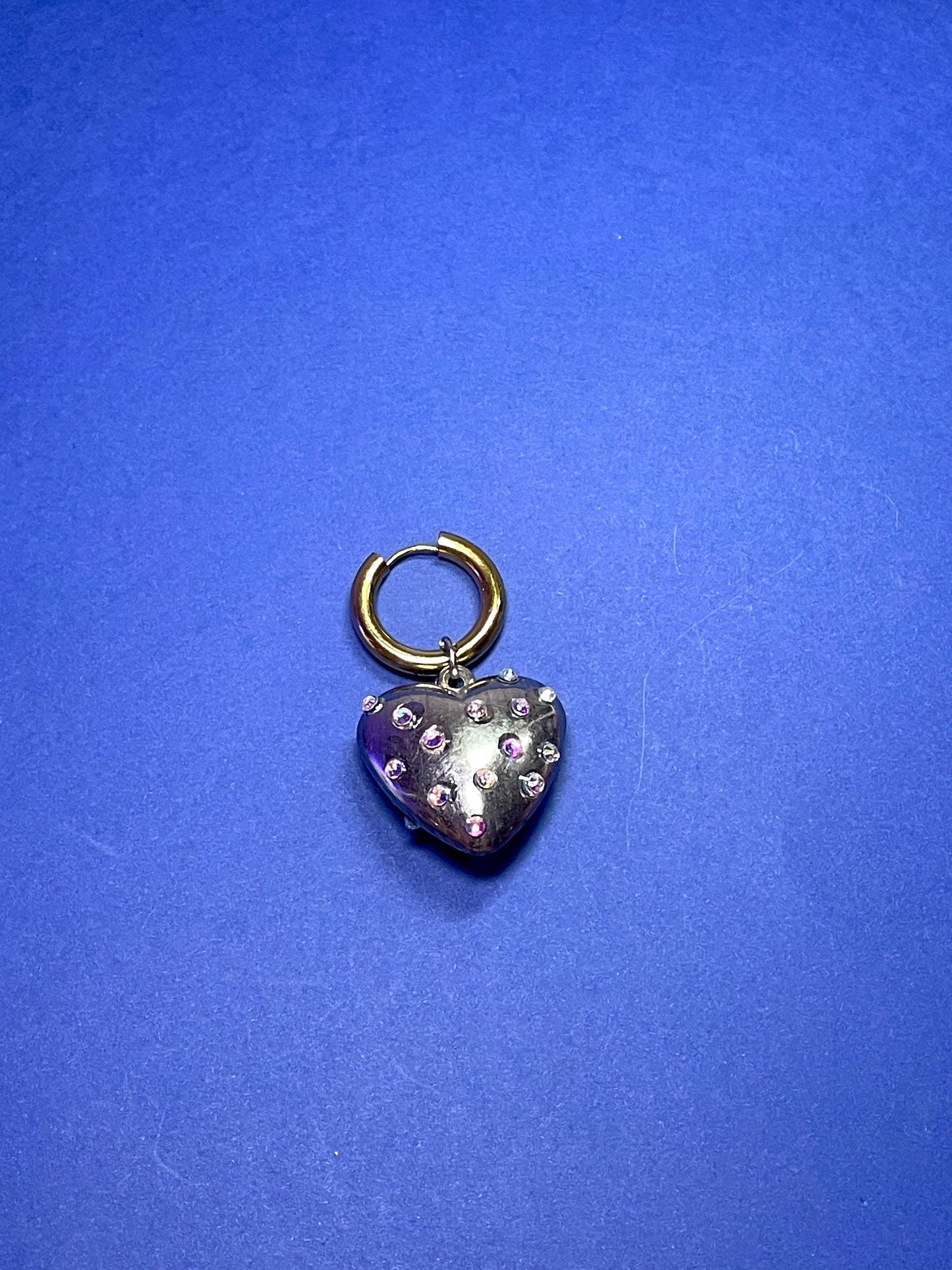 Boucle d'oreille coeur strass