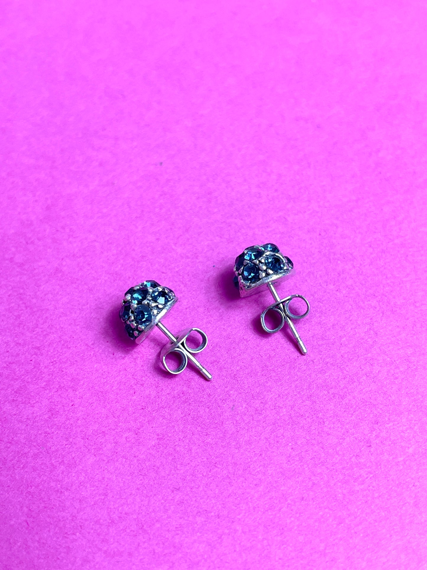 Puces d'oreilles 90s