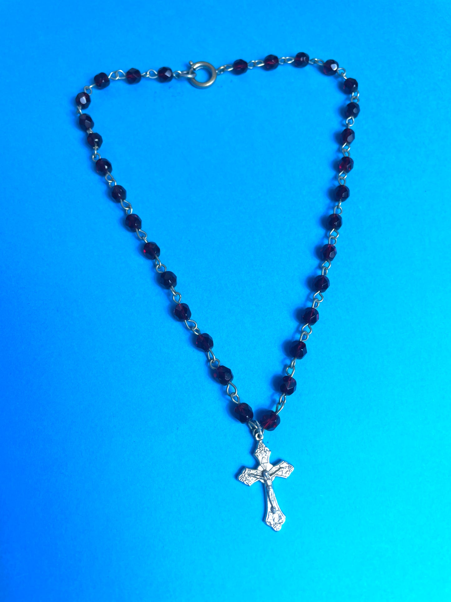 Collier croix upcyclé