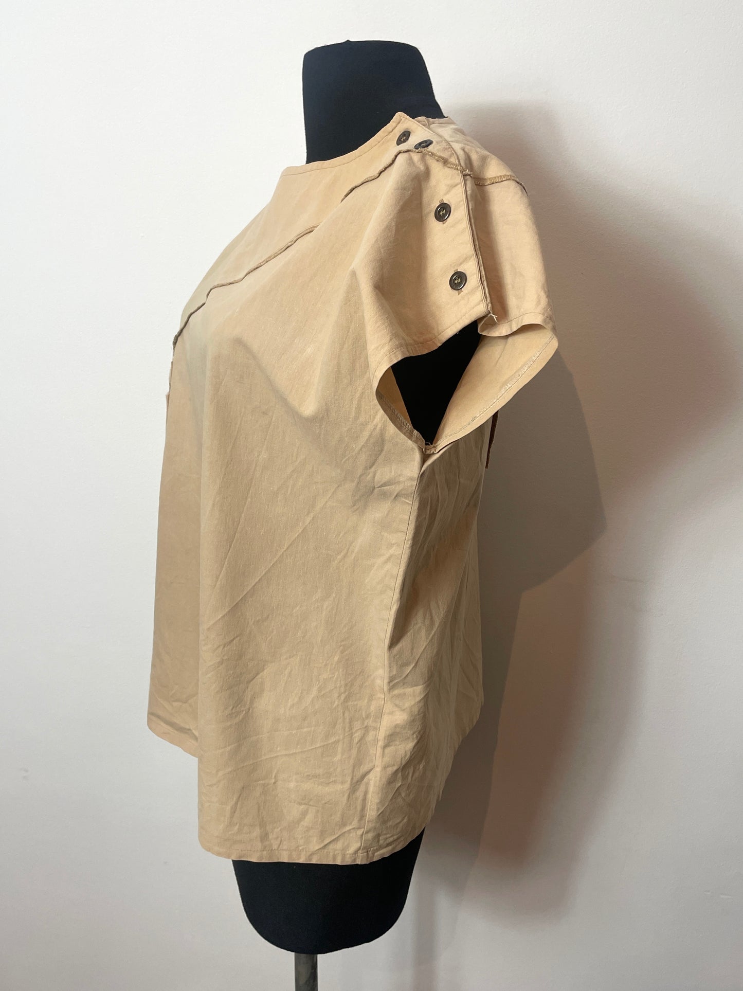 Top 80s beige