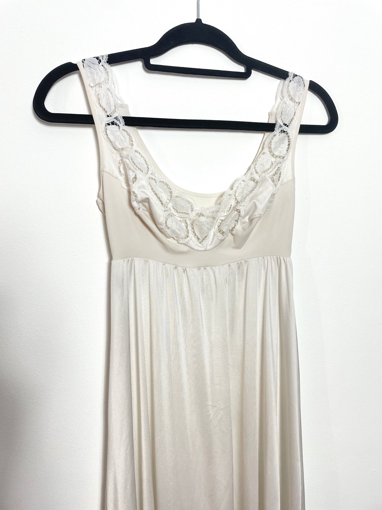 Nuisette vintage blanche