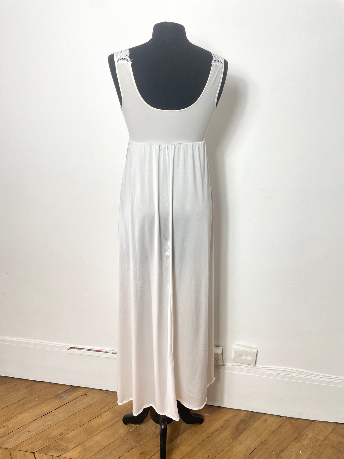 Nuisette vintage blanche