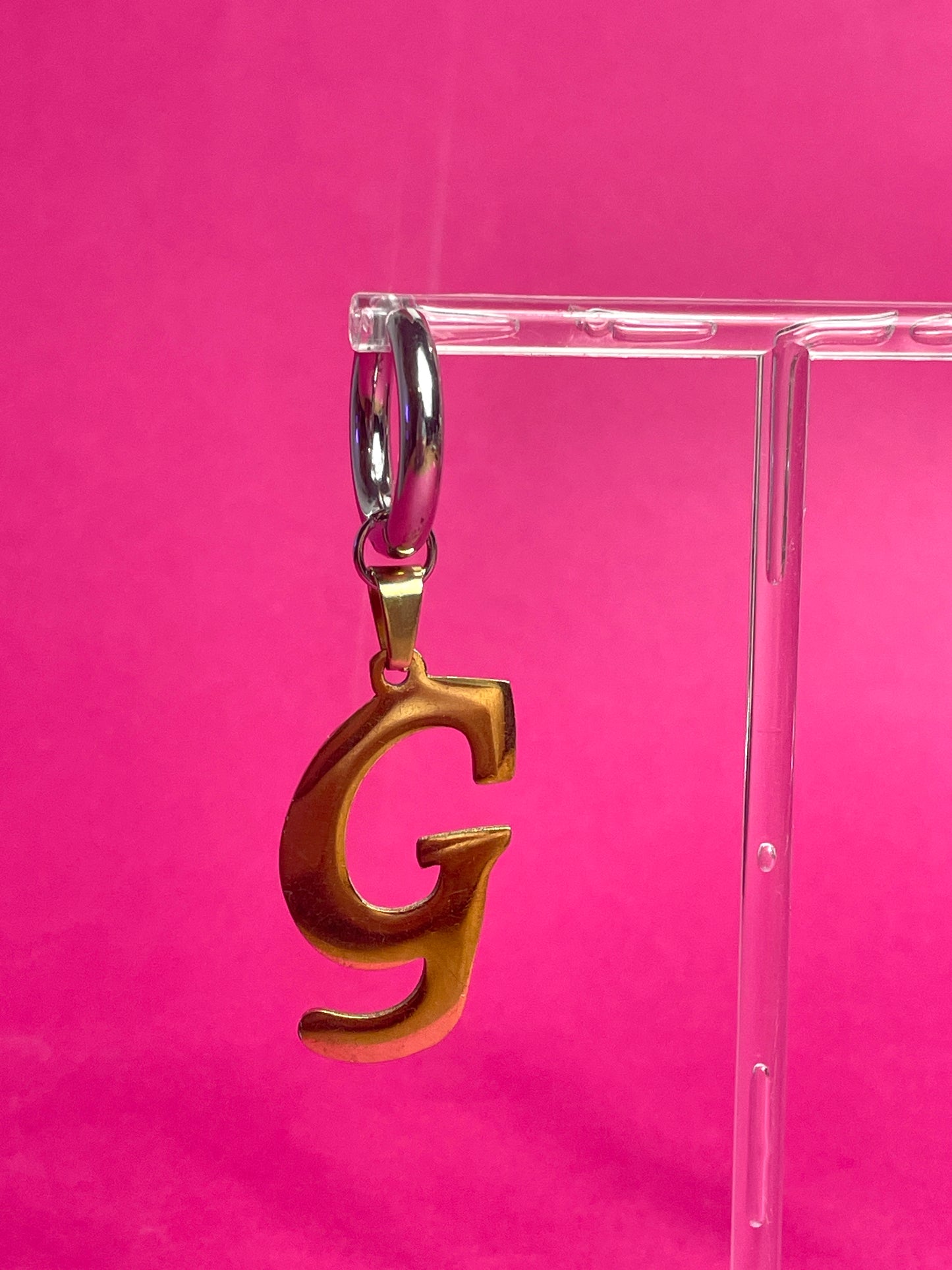 Boucle d'oreille lettre G