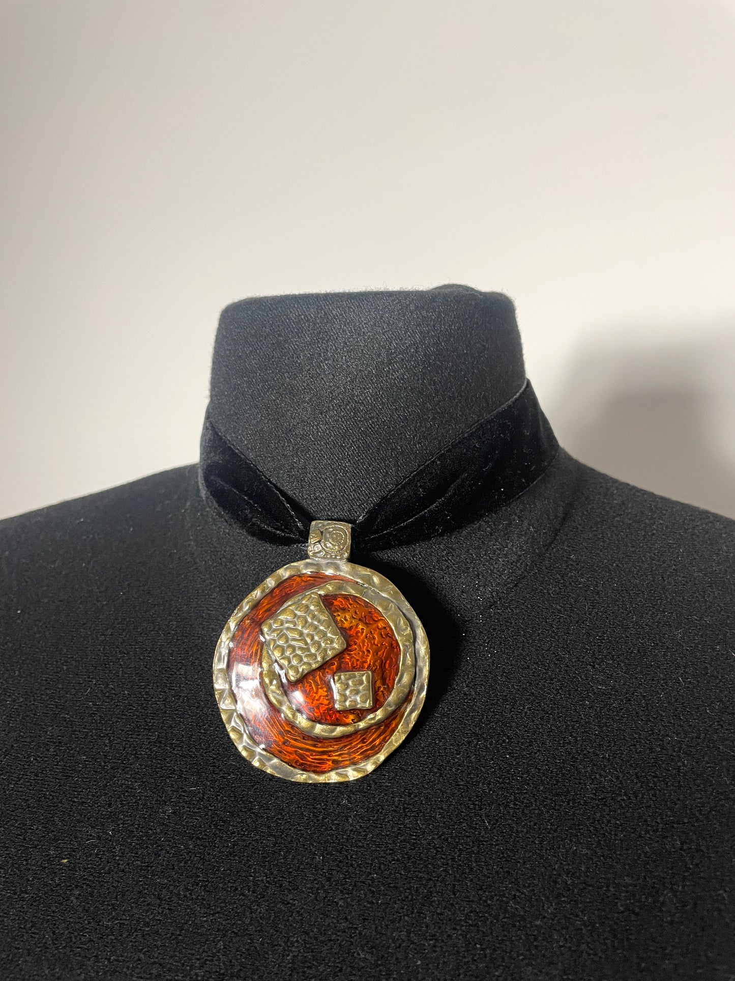 Ras du cou vintage 90s