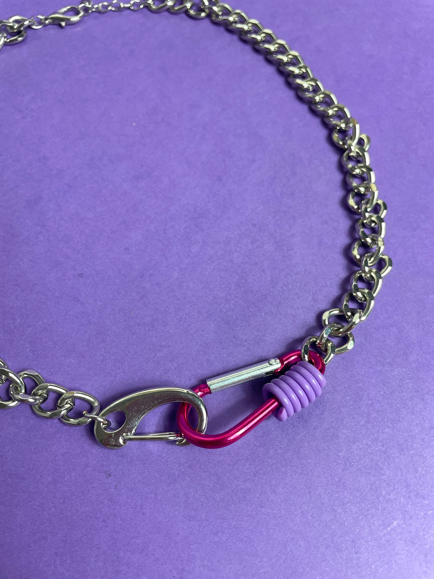 Collier upcyclé argenté et rose