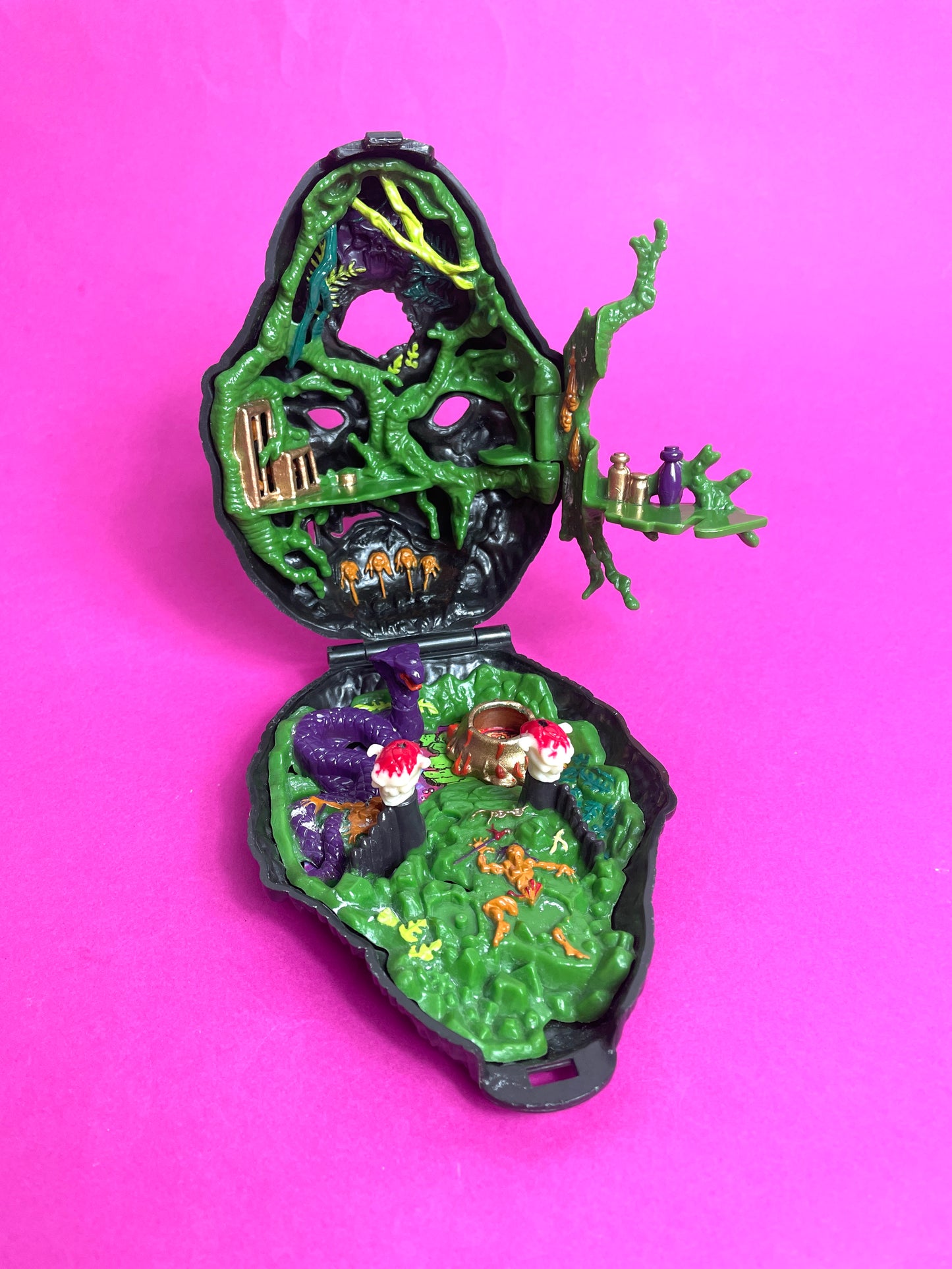 Mighty Max Tangles with the Ape King 1993