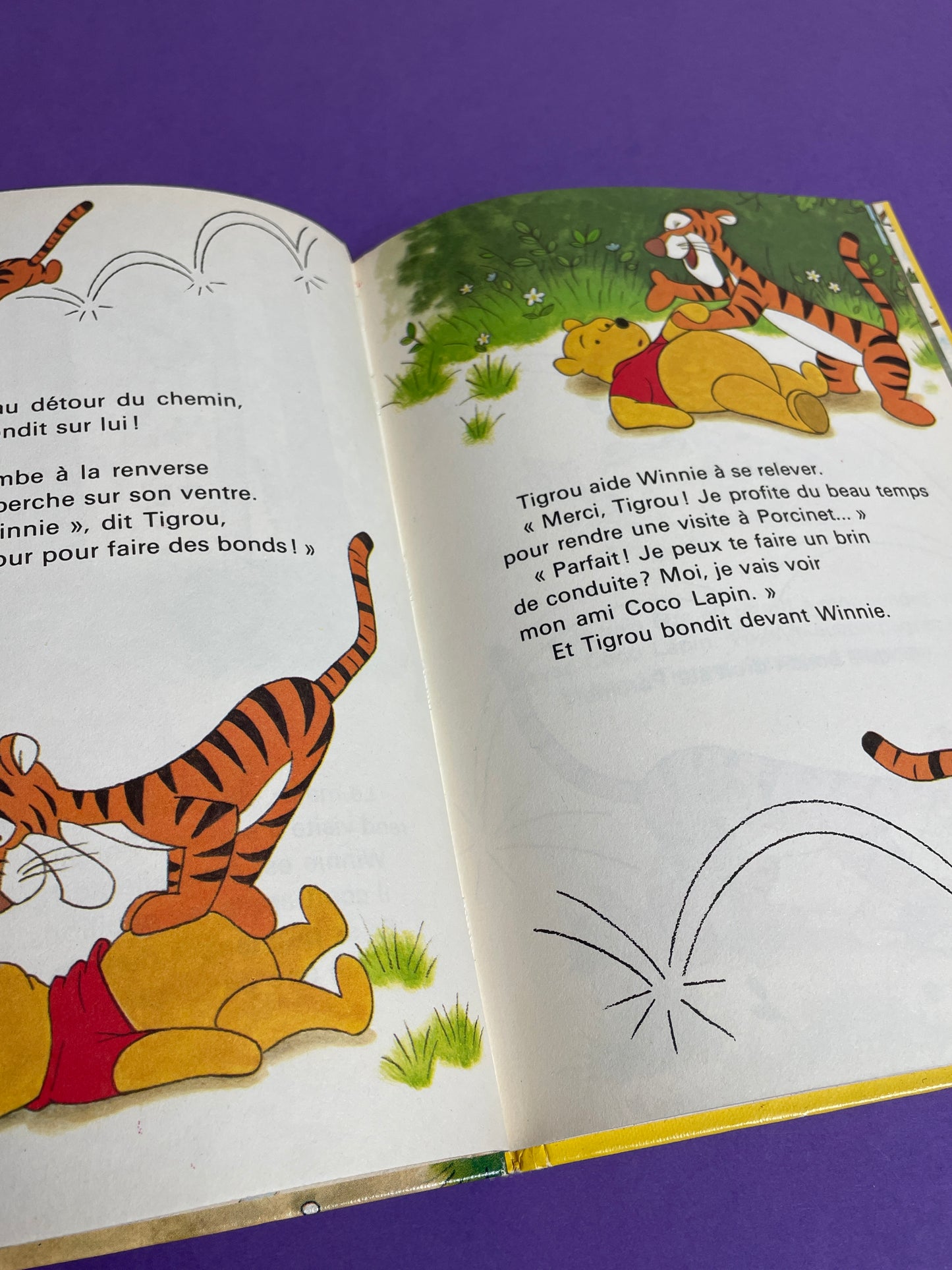 Mickey Club du livre Winnie l'Ourson 1987