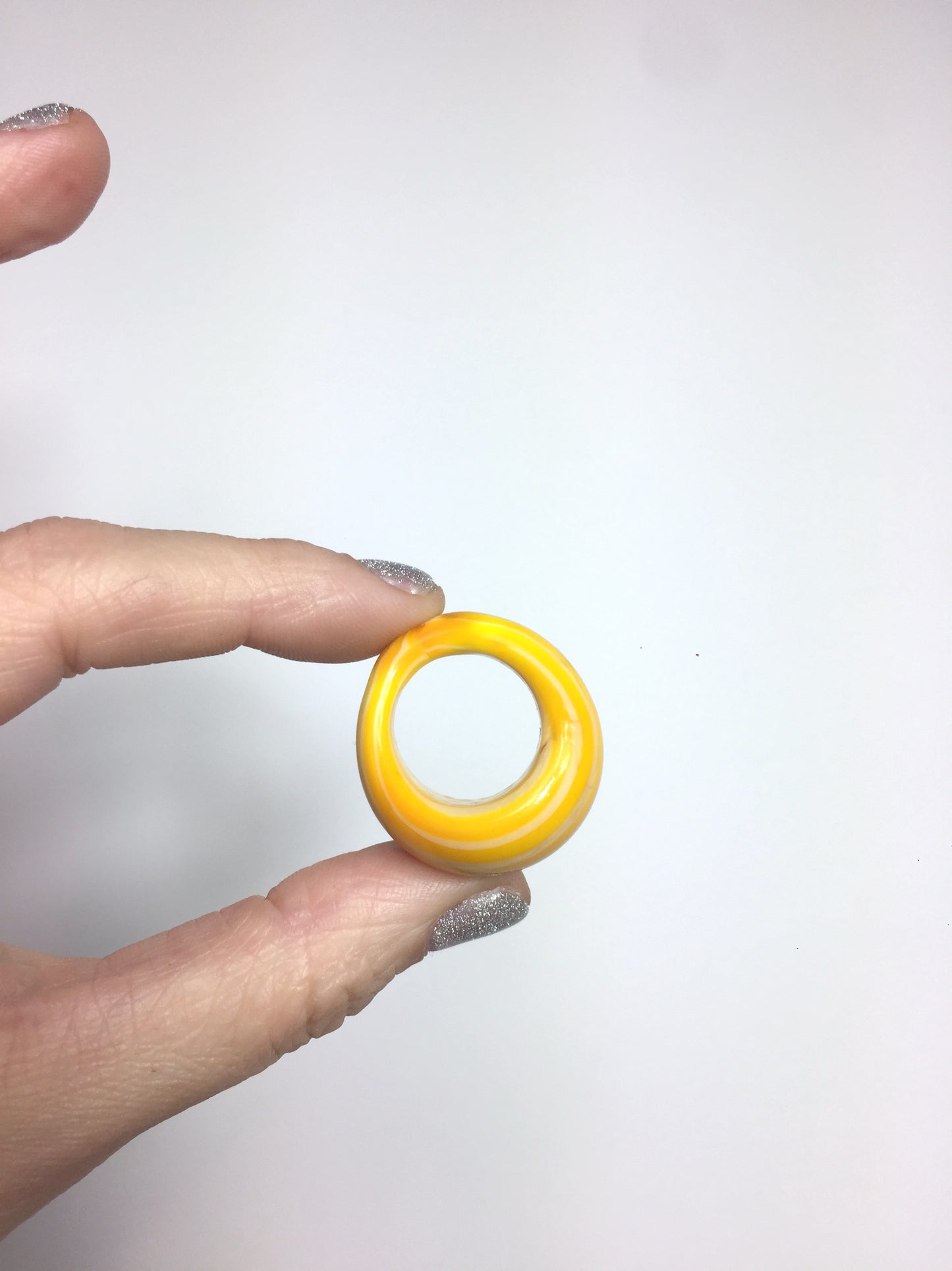 Bague jaune y2k
