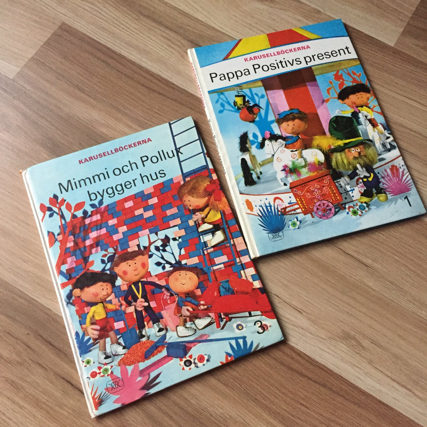 Livre Le Manège Enchanté (suédois) 1967