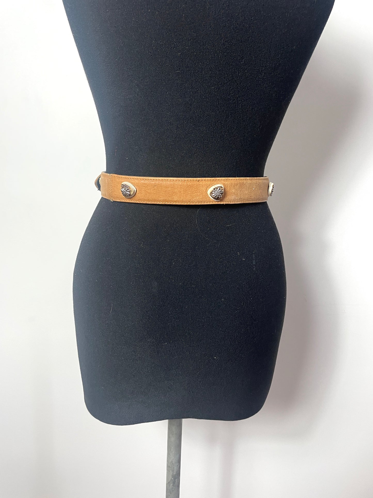 Ceinture en cuir et corne