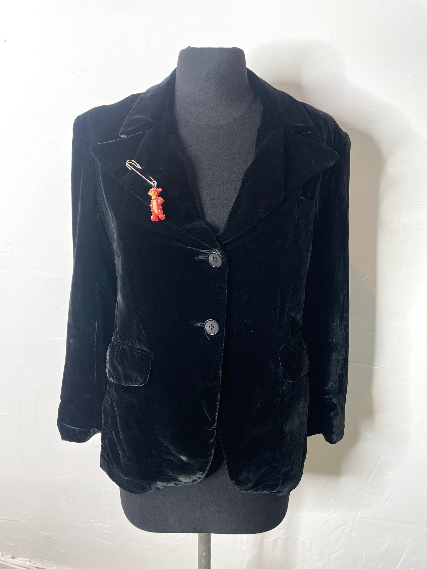 Broche upcyclée Tigrou strass