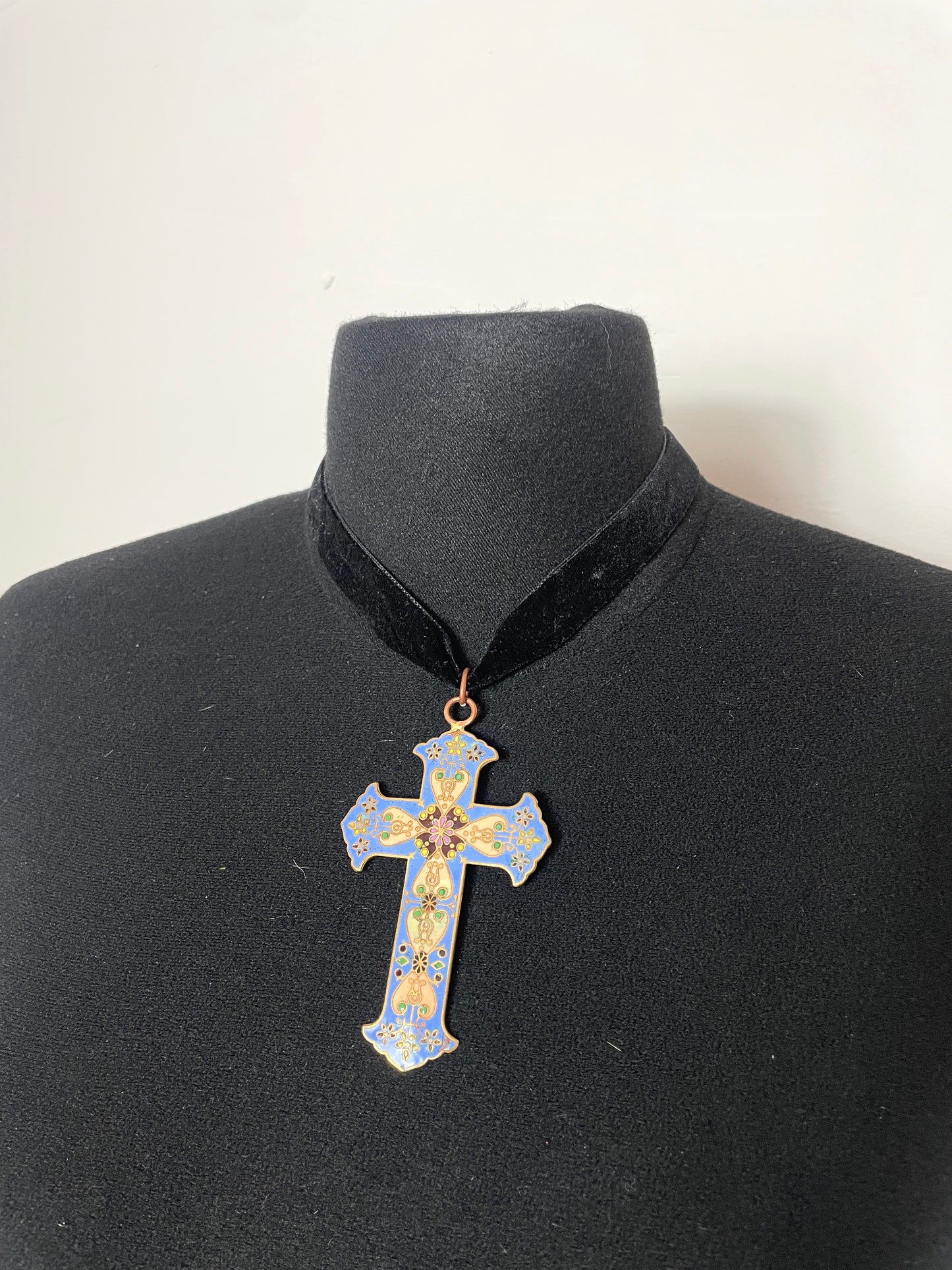 Pendentif croix ancienne