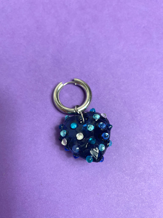 Boucle d'oreille coeur à strass