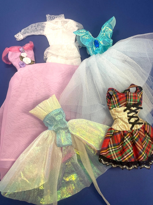 Lot de robes Barbie