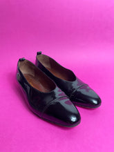 Charger l&#39;image dans la galerie, Ballerines vintage en cuir 37,5
