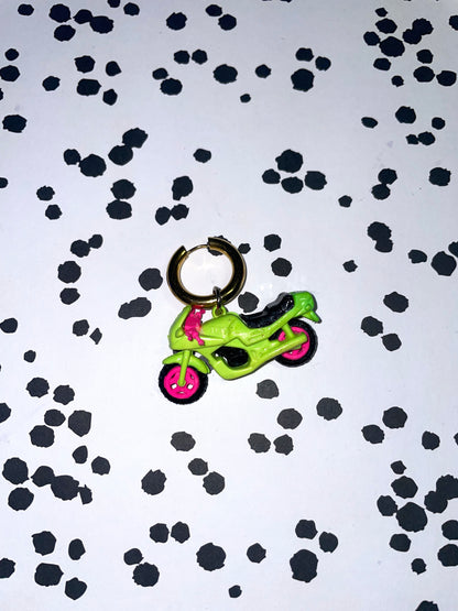 Boucle d'oreille moto