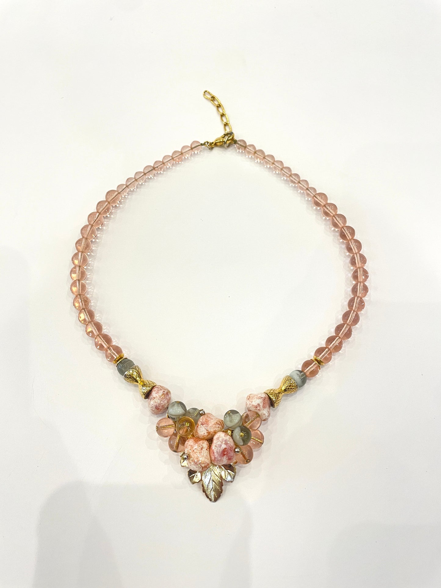 Collier 50s rose