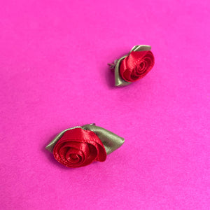 Boucles d'oreilles roses rouges