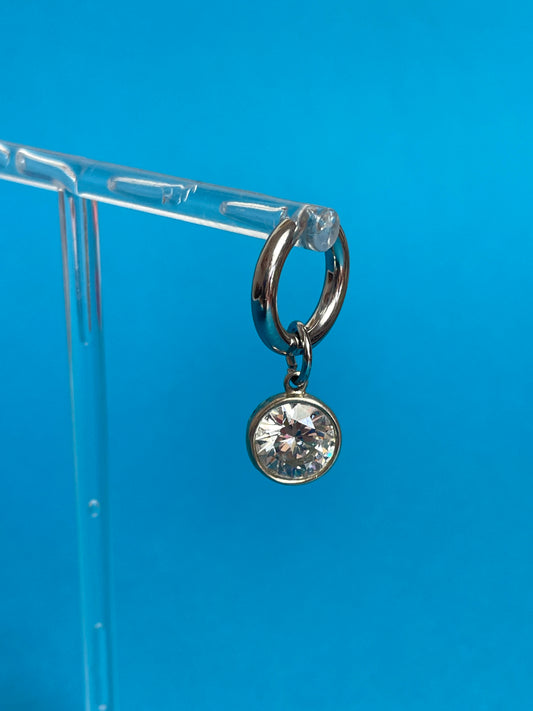 Boucle d'oreille strass argent