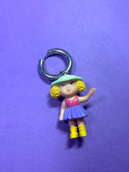 Boucle d'oreille figurine