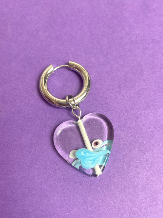 Boucle d'oreille coeur en verre