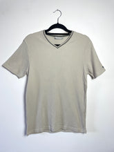 Charger l&#39;image dans la galerie, T-shirt beige y2K
