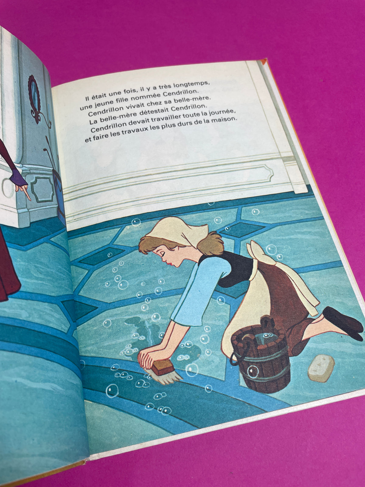 Mickey Club du livre Cendrillon 1977