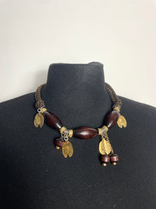 Collier ras du cou bois