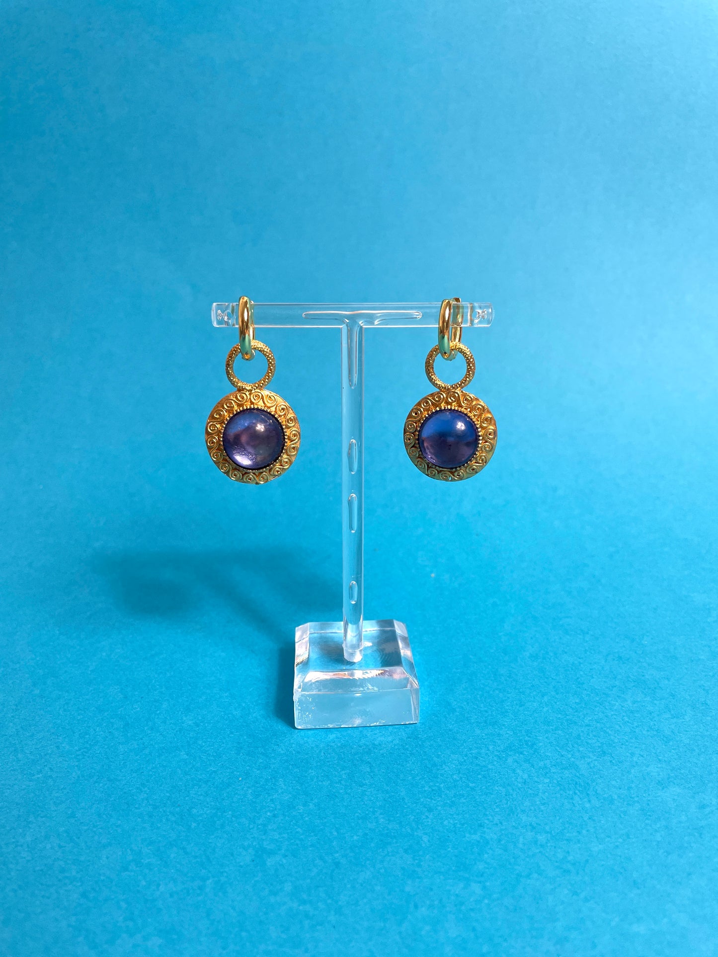 Boucles d'oreilles dorées cabochons