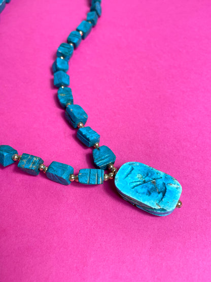 Collier scarabée