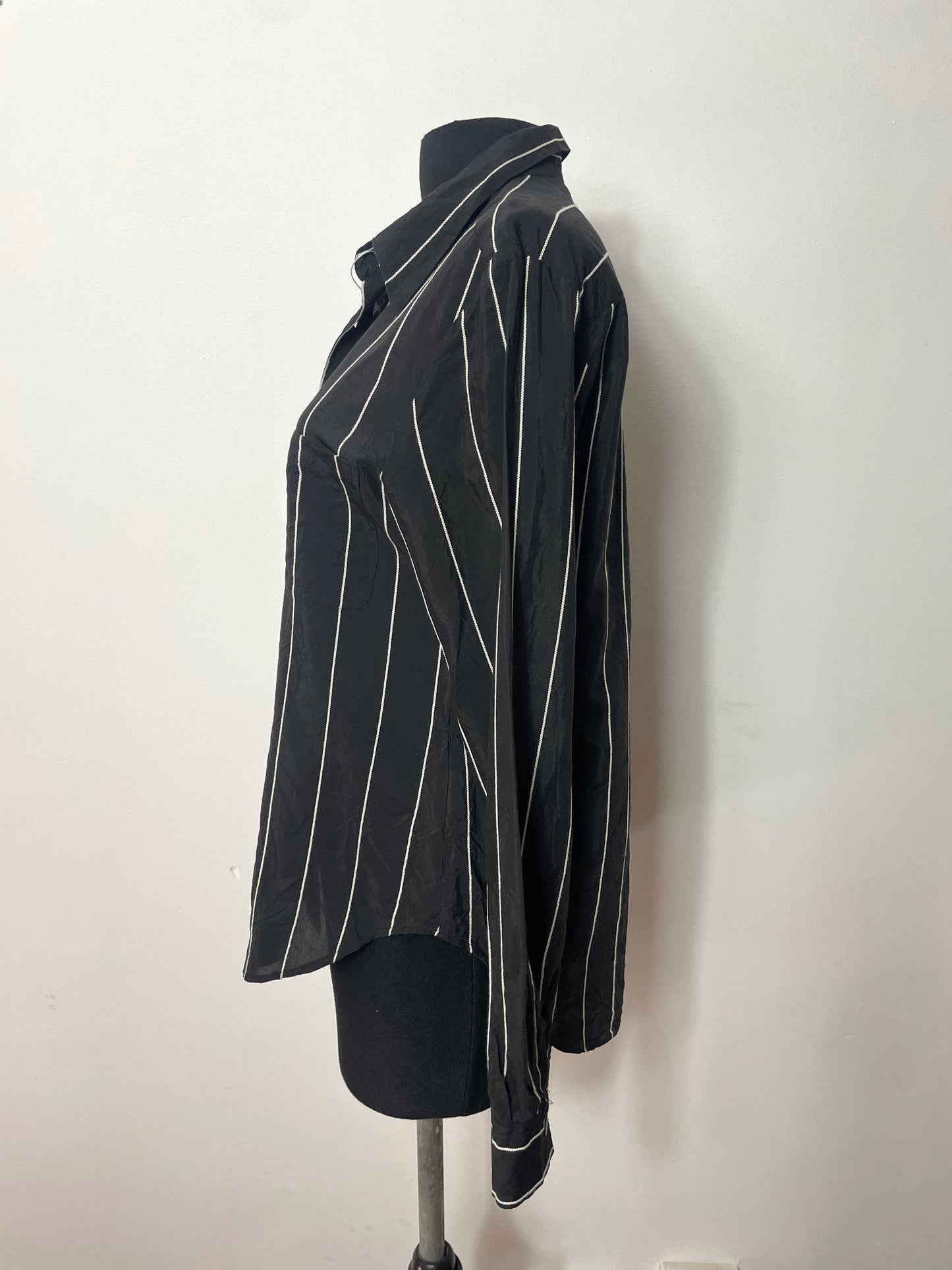 Chemise Equipment