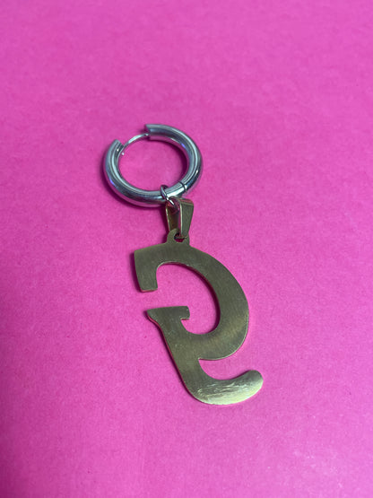 Boucle d'oreille lettre G