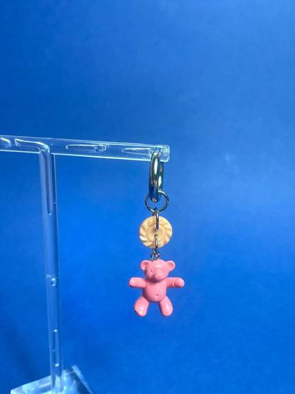 Boucle d'oreille upcyclée playmobil