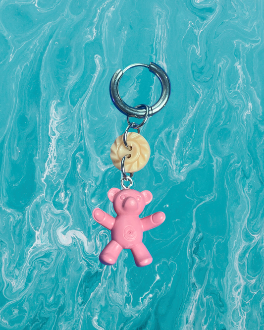 Boucle d'oreille upcyclée playmobil
