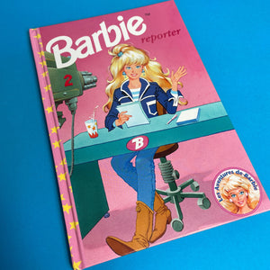 Livre Barbie reporter 1996