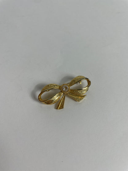 Broche noeud dorée