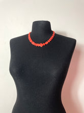 Charger l&#39;image dans la galerie, Collier 80s orange
