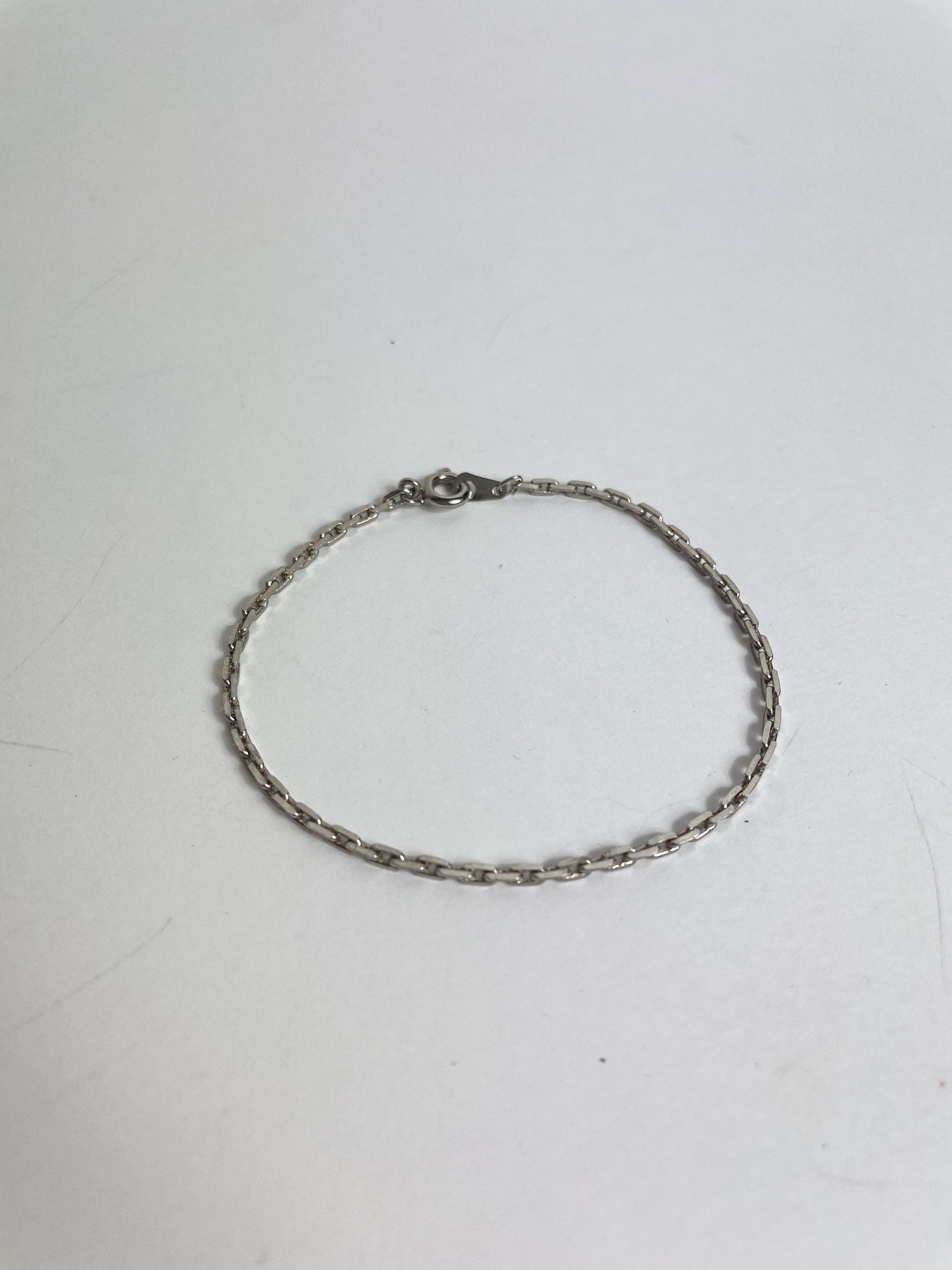 Bracelet fin argenté