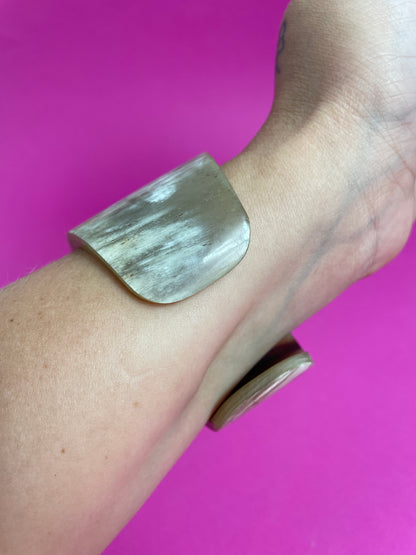 Bracelet en corne