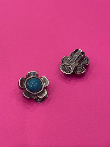 Boucles d'oreilles fleurs bleues