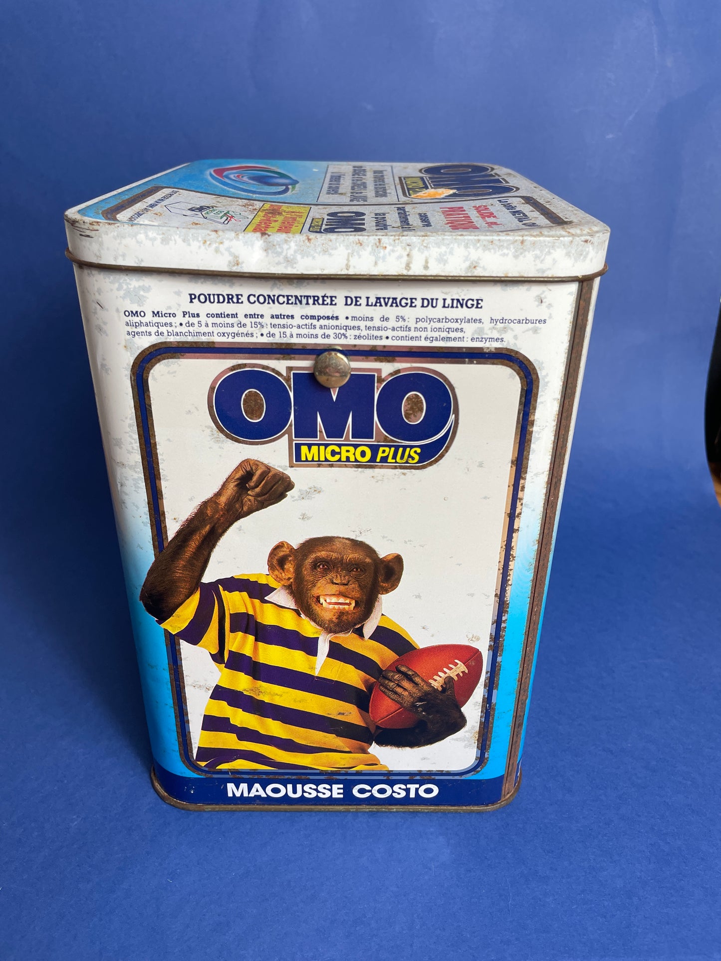 Boîte vintage lessive Omo