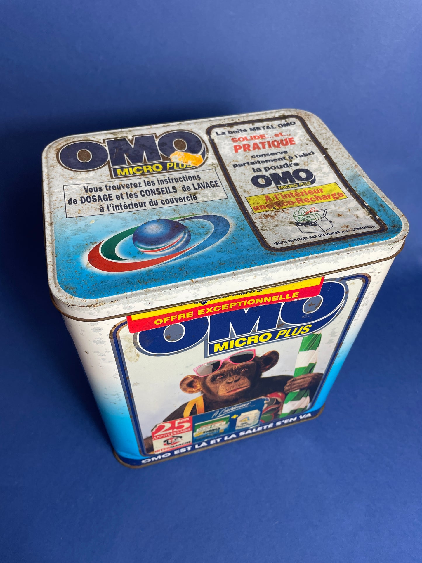 Boîte vintage lessive Omo