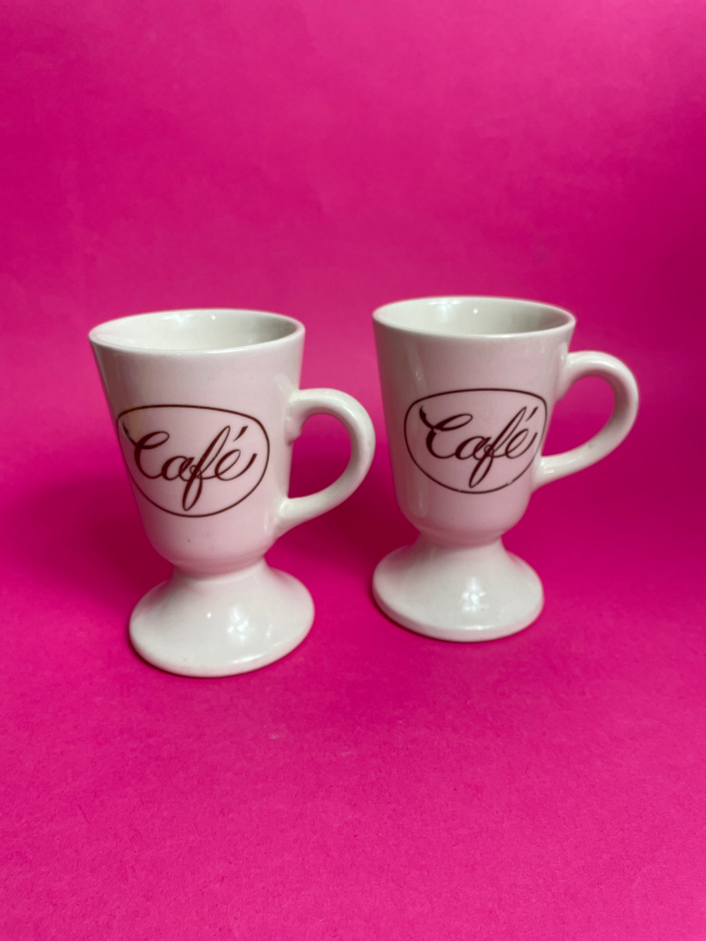 Lot de deux tasses vintage