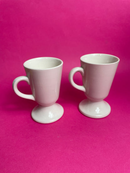 Lot de deux tasses vintage