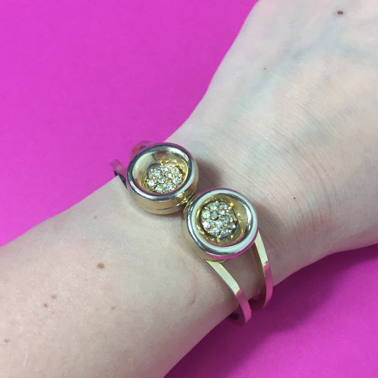 Bracelet doré avec strass