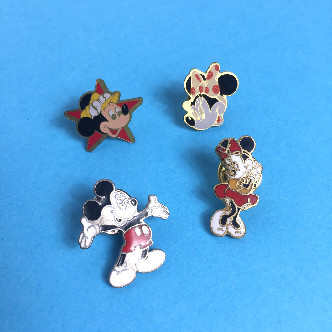 Pin's Minnie & Mickey
