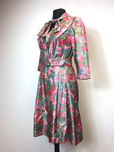 Charger l&#39;image dans la galerie, Robe 50&#39;s cousue main 34
